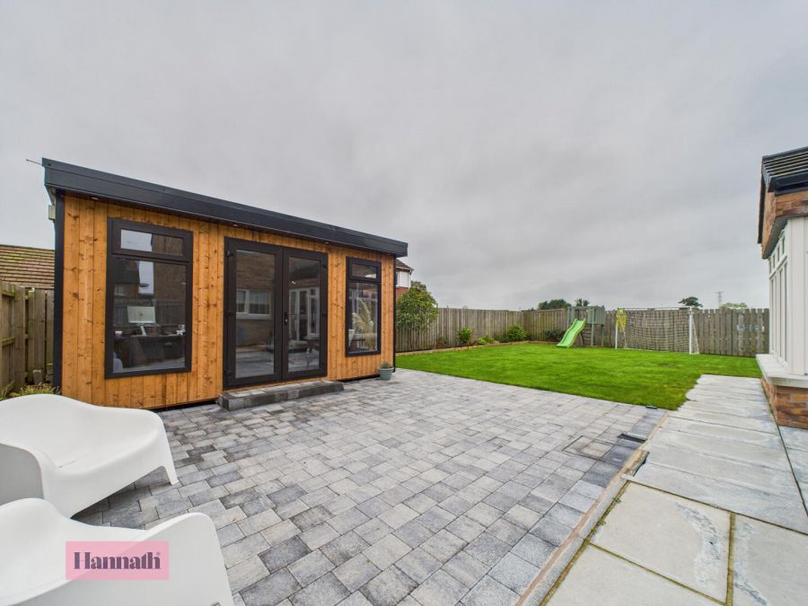 44 Oakwood Hall