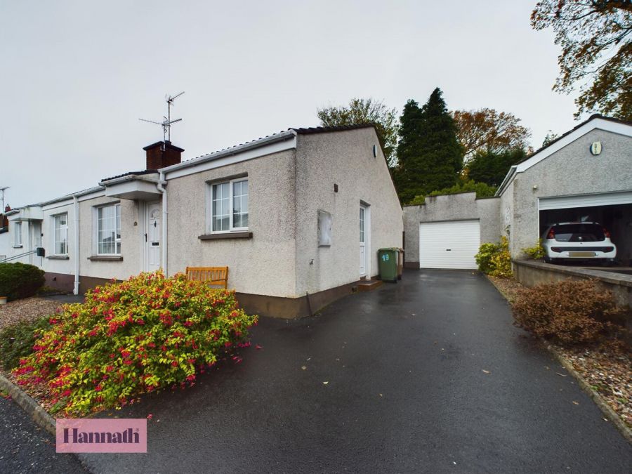 19 Village Walk