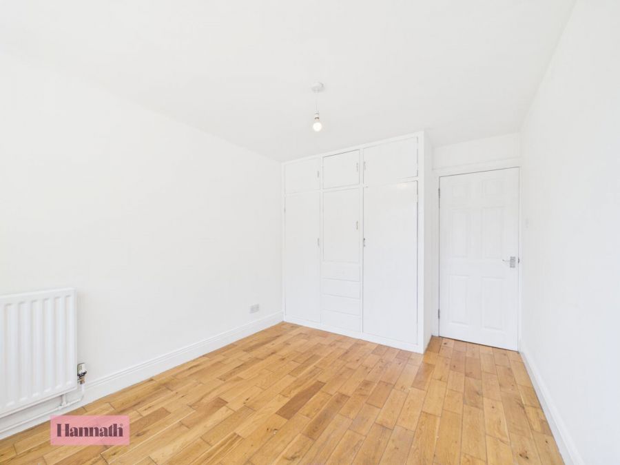 6 Glenhill Park
