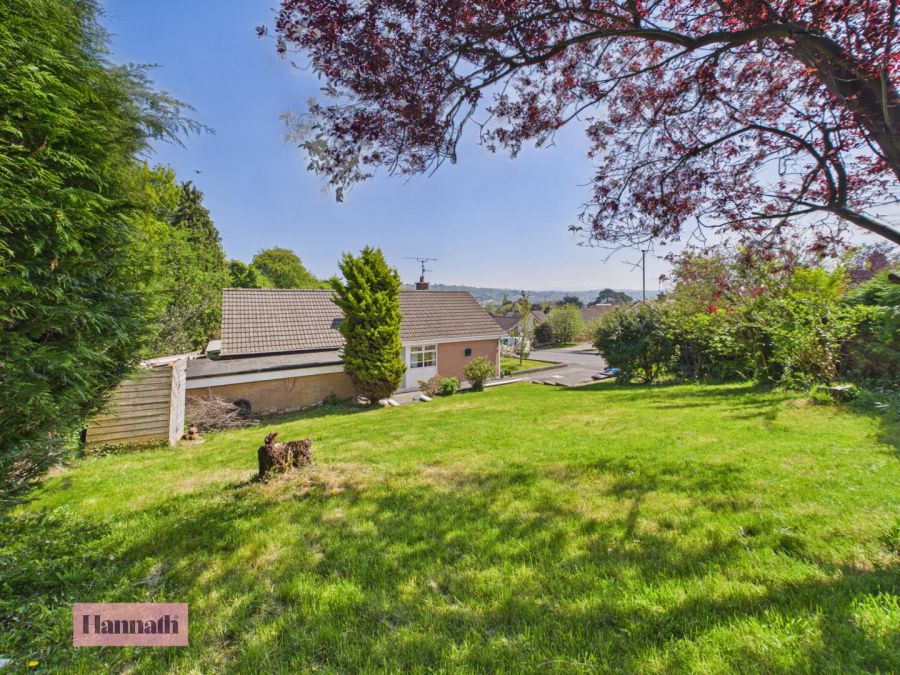6 Glenhill Park