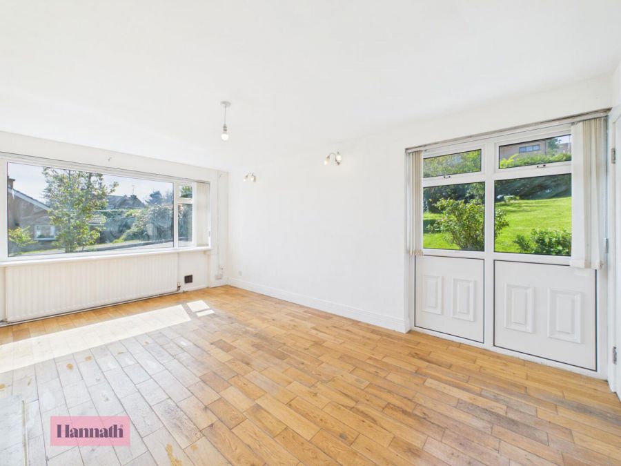 6 Glenhill Park