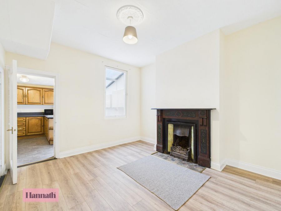 14 Carrickblacker Road