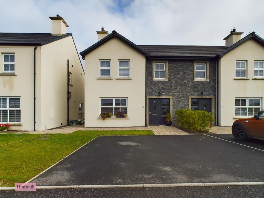 12 Station Hall, Derrycoose Road