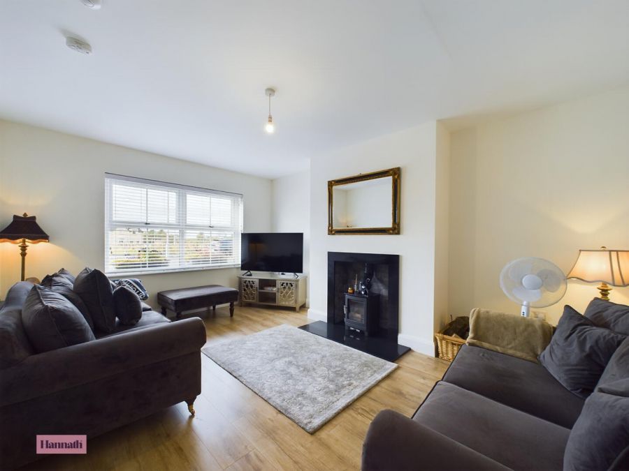 12 Station Hall, Derrycoose Road