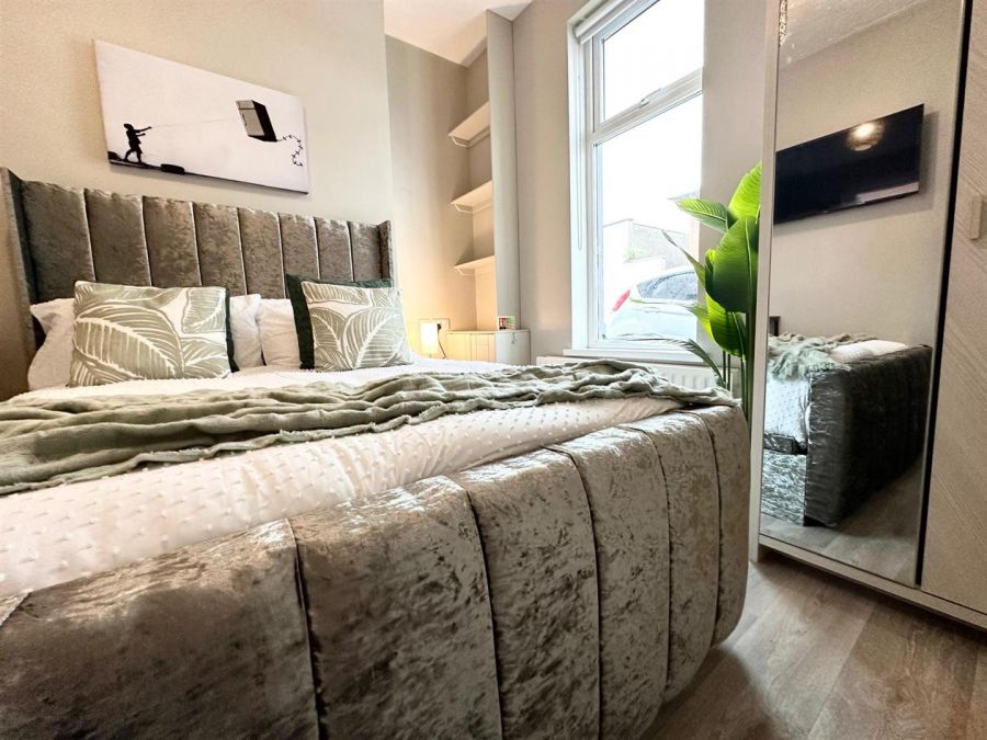 Room 3, 46 Portmore Street