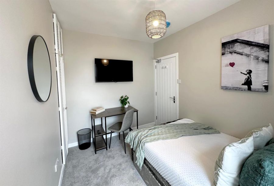 Room 3, 46 Portmore Street