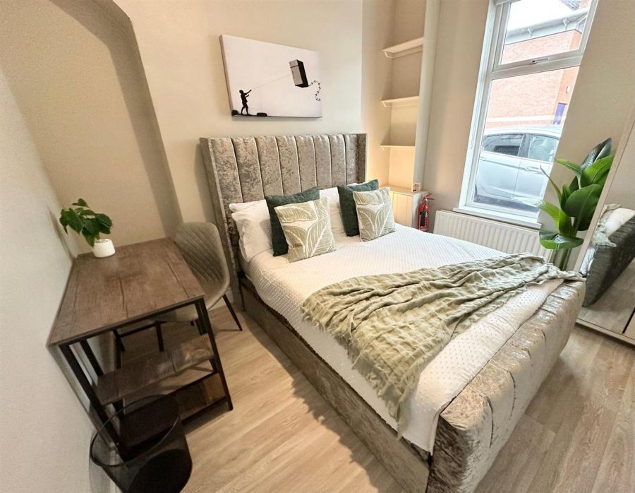 Room 3, 46 Portmore Street