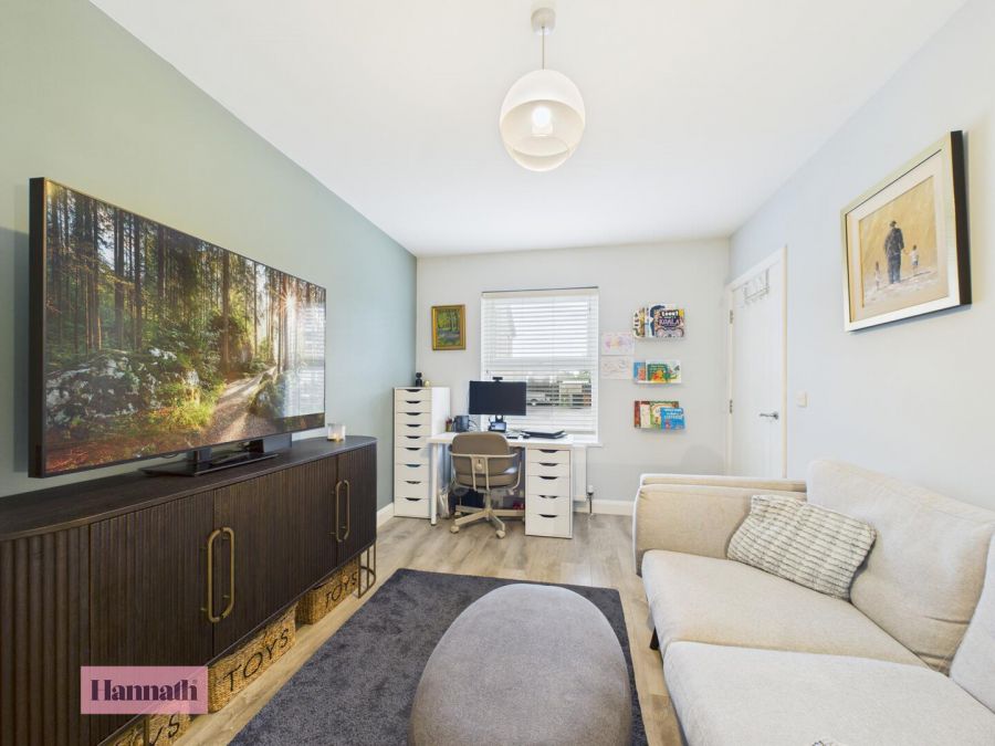 10 Colane Gardens