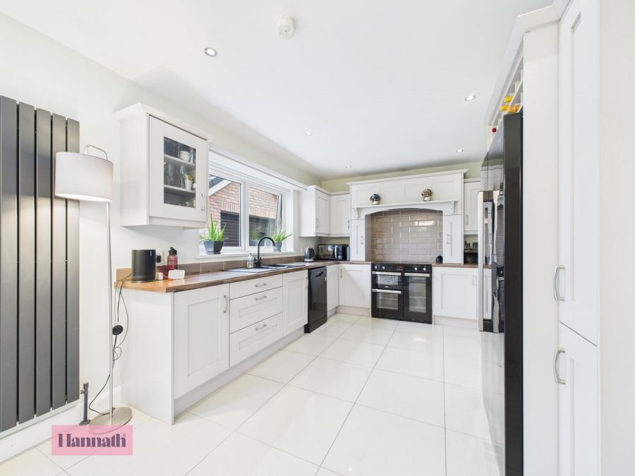 10 Colane Gardens