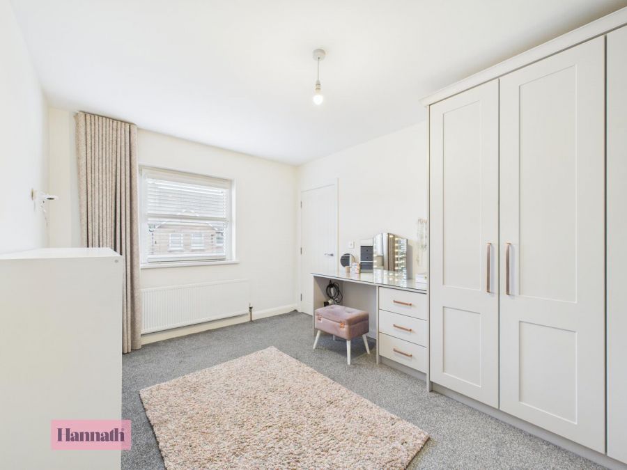 10 Colane Gardens