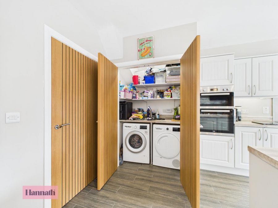 32 Mount Hall Grange