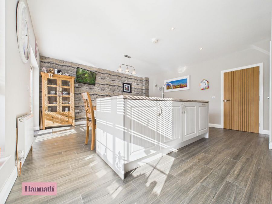 32 Mount Hall Grange