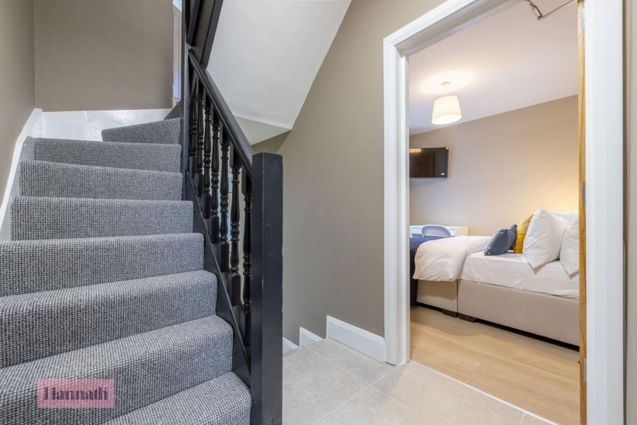 Room 1, 90 Hill Street