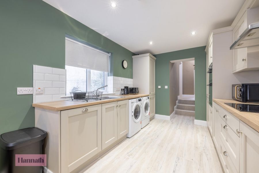 Room 2, 90 Hill Street