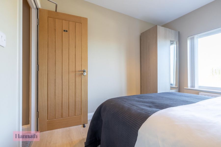 Room 3, 90 Hill Street