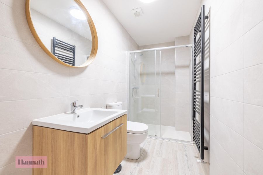 Room 3, 90 Hill Street