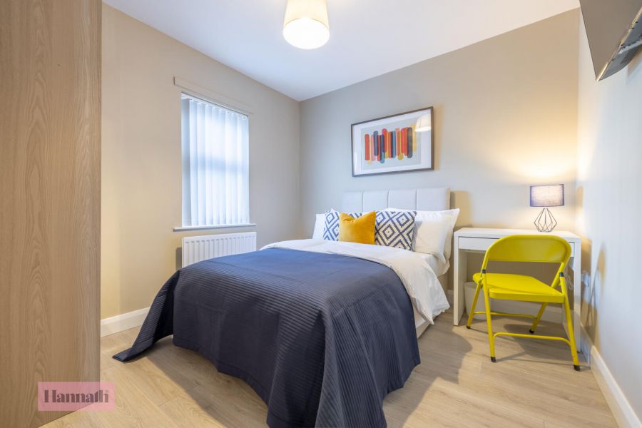 Room 4, 90 Hill Street