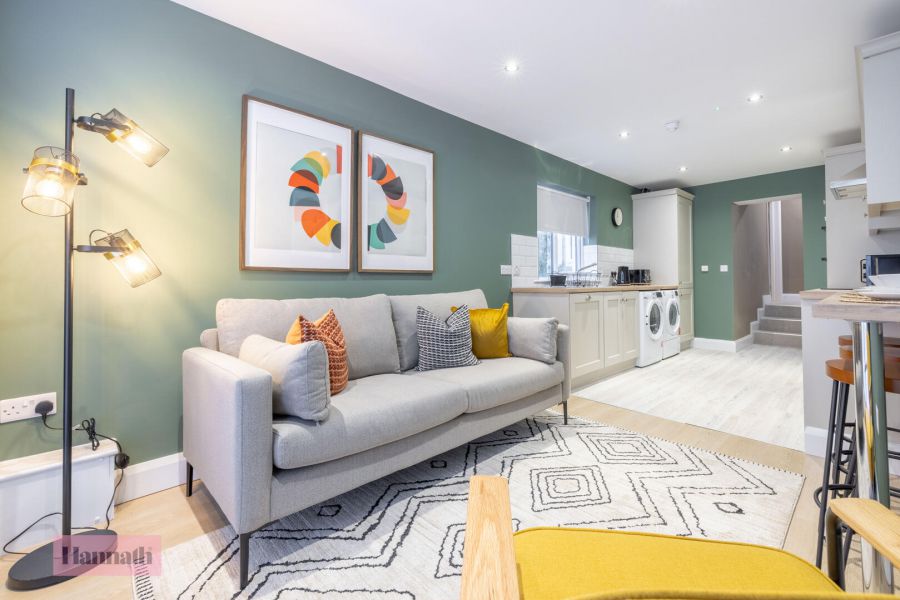 Room 4, 90 Hill Street