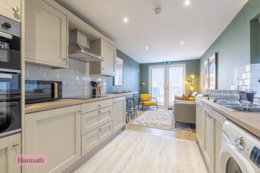 Room 5, 90 Hill Street