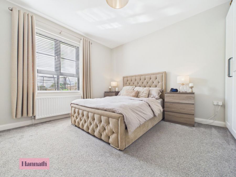 7 Roslyn Meadows
