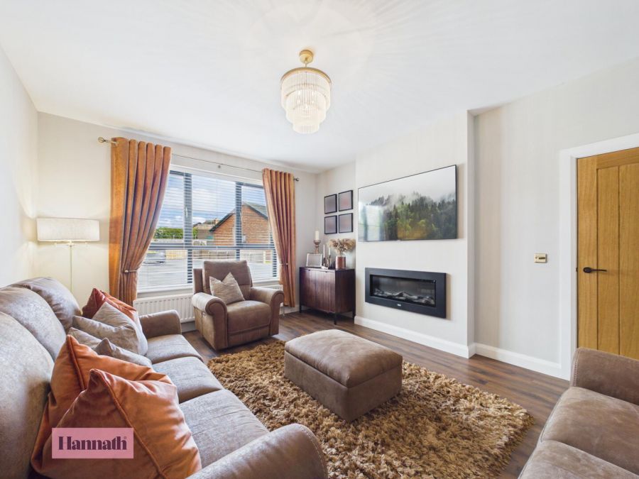 7 Roslyn Meadows