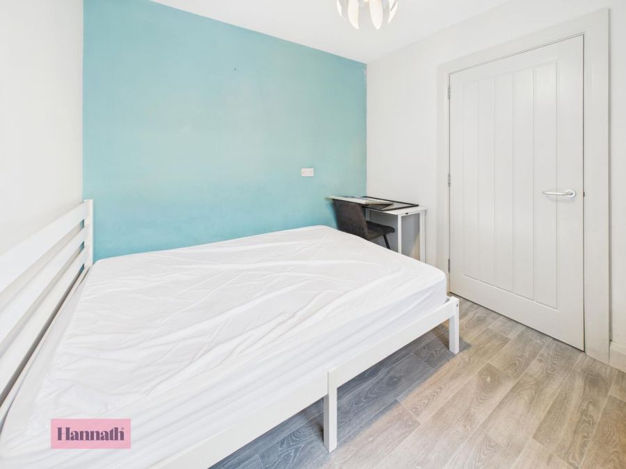 Room 2 156 Thomas Street