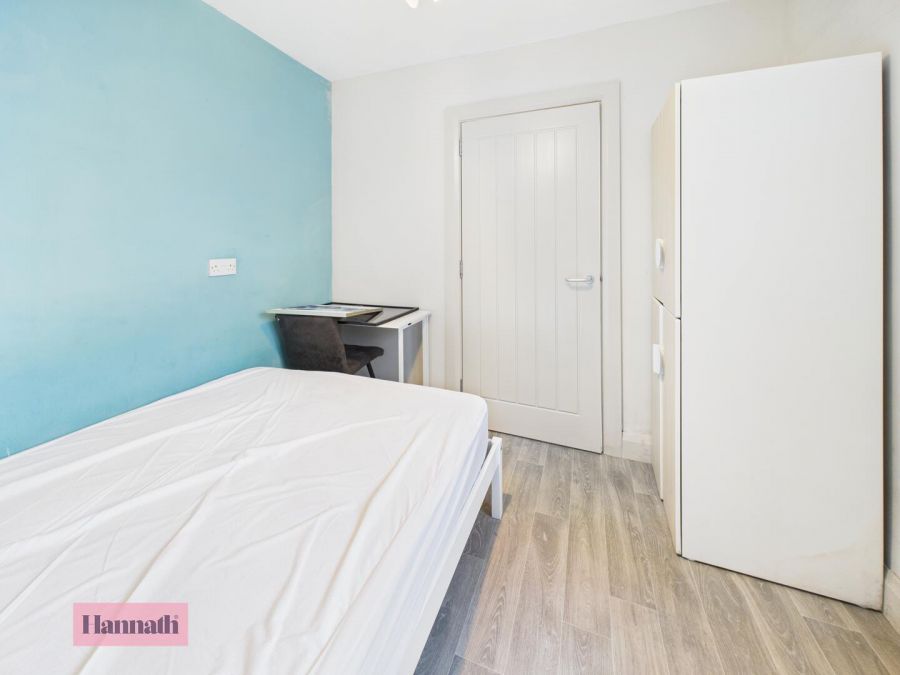 Room 2 156 Thomas Street