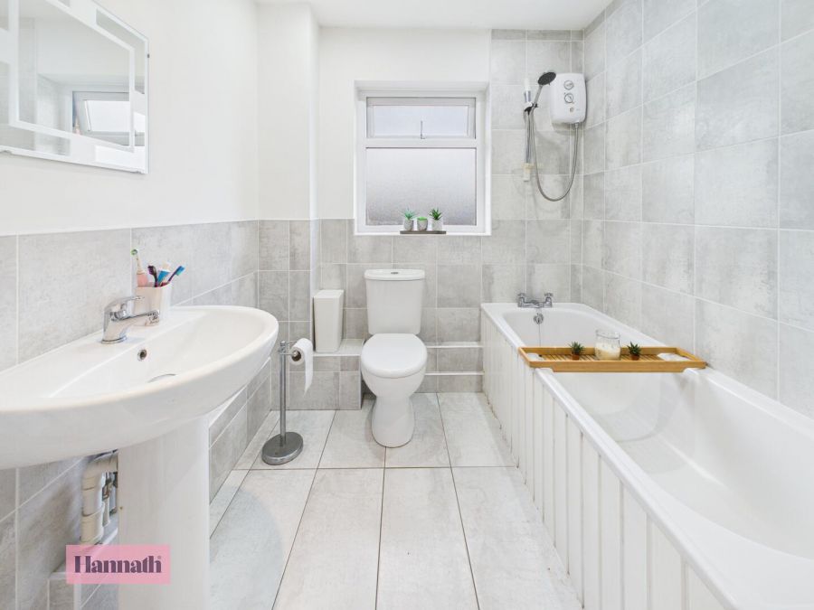 5 Claremont Crescent