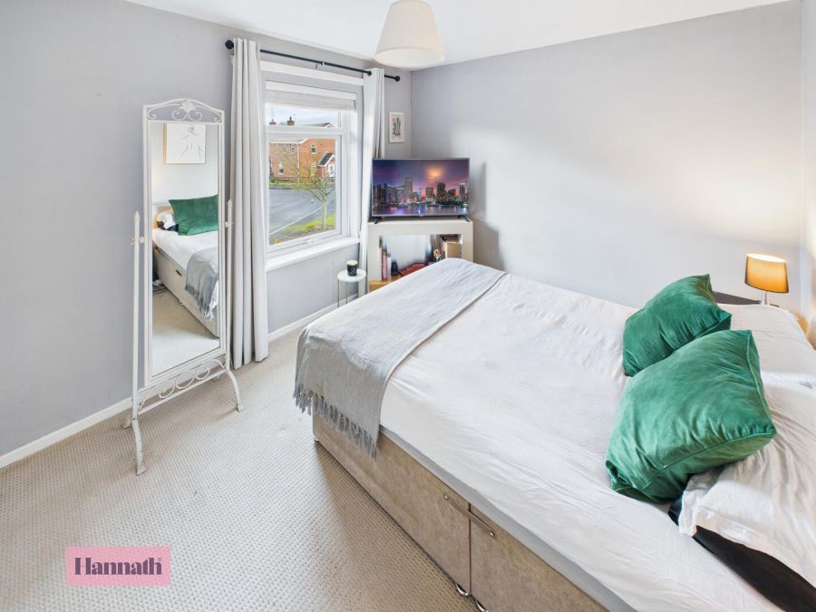 5 Claremont Crescent