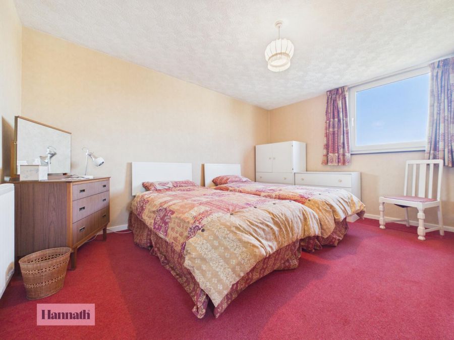 38 Upper Ramone Park