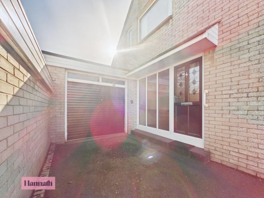 38 Upper Ramone Park