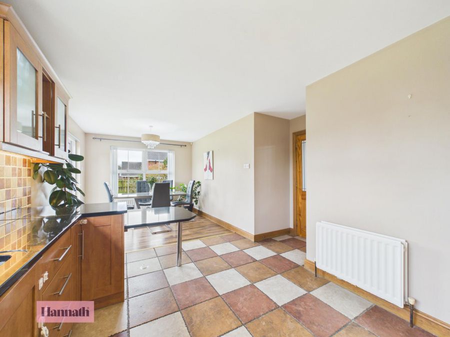 35 Huntingdale Lodge