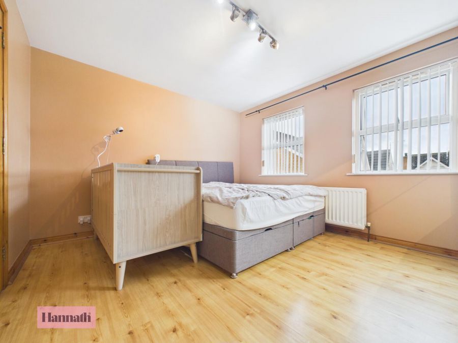 35 Huntingdale Lodge