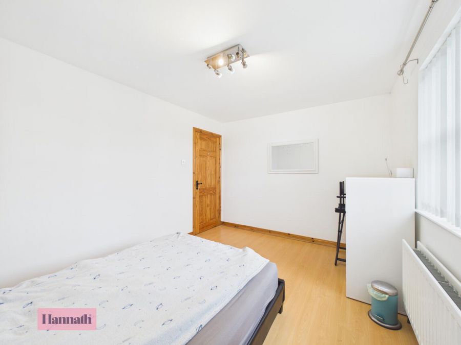 35 Huntingdale Lodge