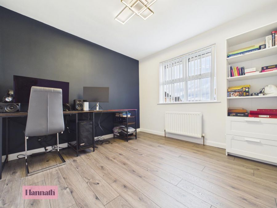 35 Huntingdale Lodge