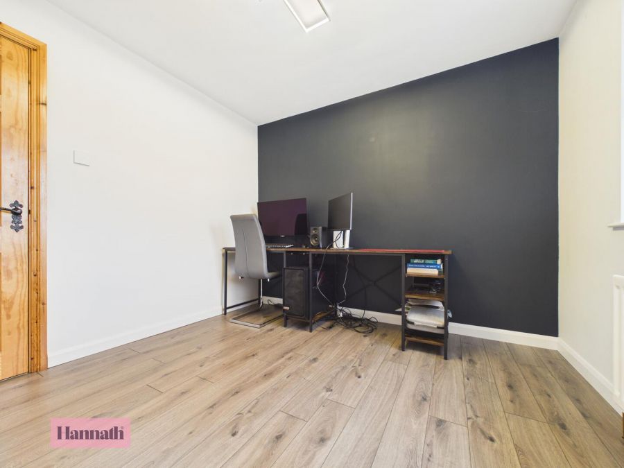 35 Huntingdale Lodge