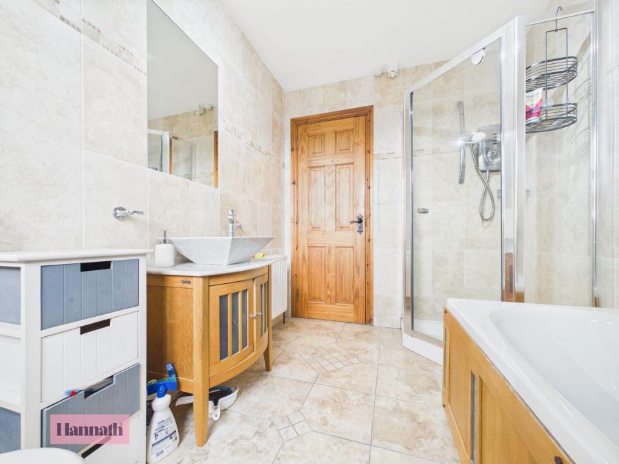 35 Huntingdale Lodge