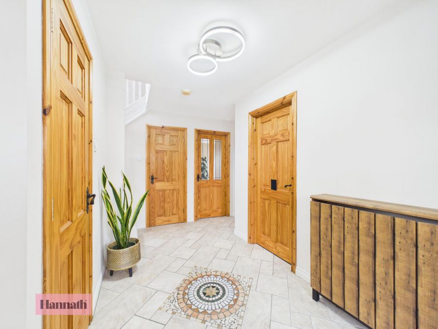 35 Huntingdale Lodge