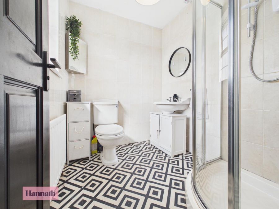 23 Larkfield Meadows