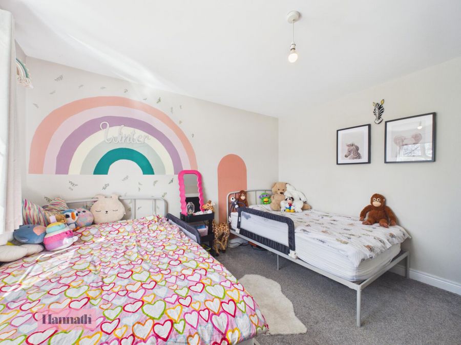 23 Larkfield Meadows