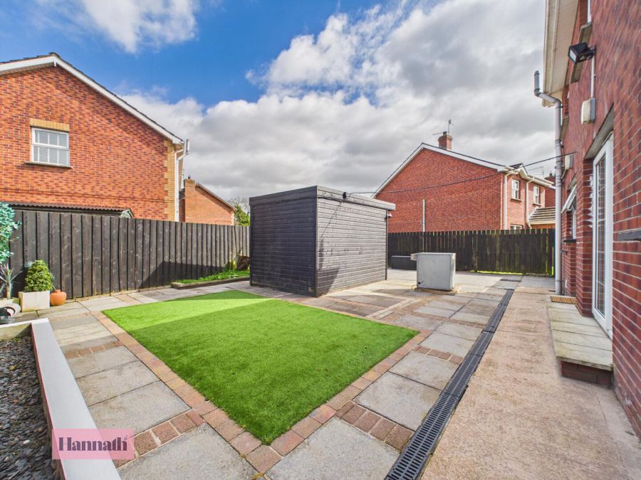 23 Larkfield Meadows