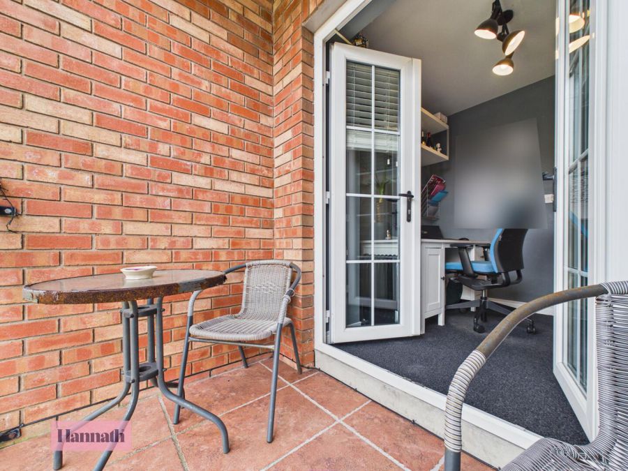 38 Bocombra Hill