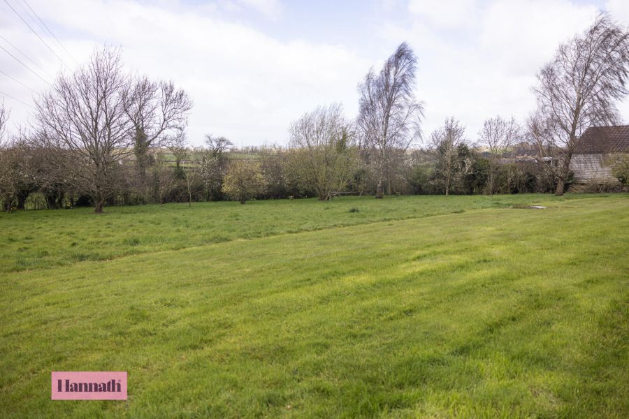 42 Derryloughan Road