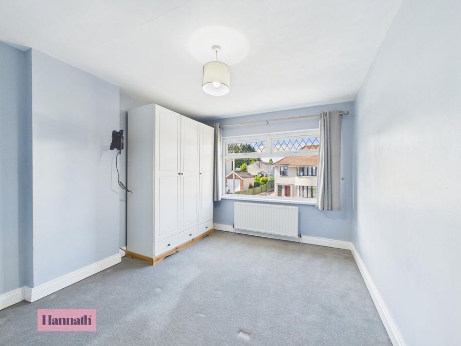 16 Oakleigh Park