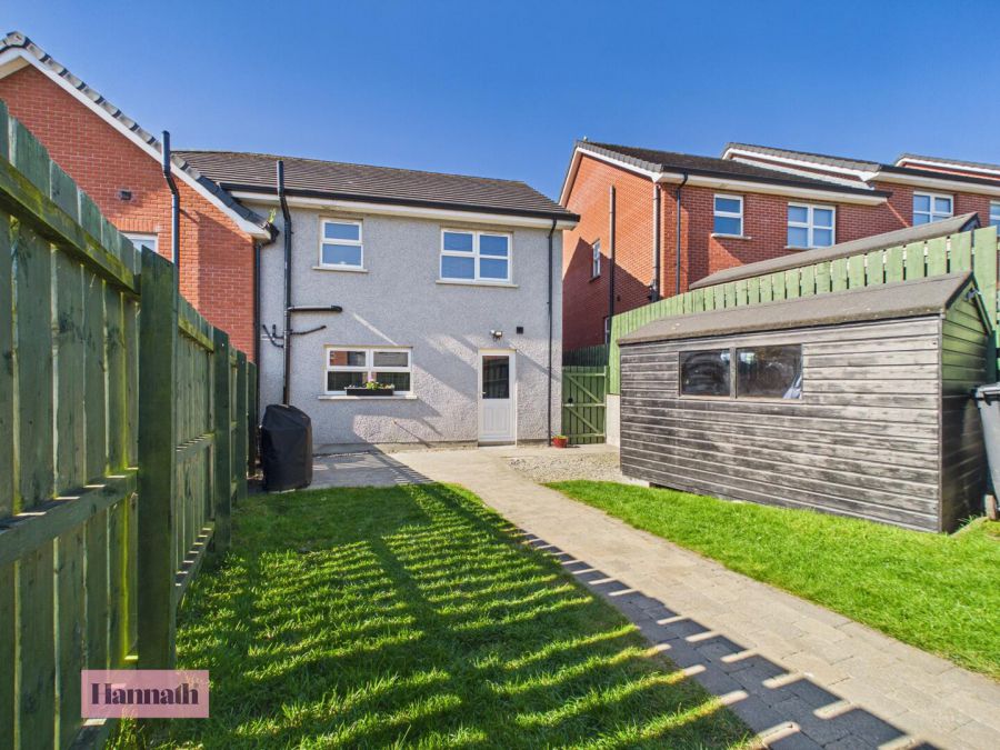 11 Rose Walk
