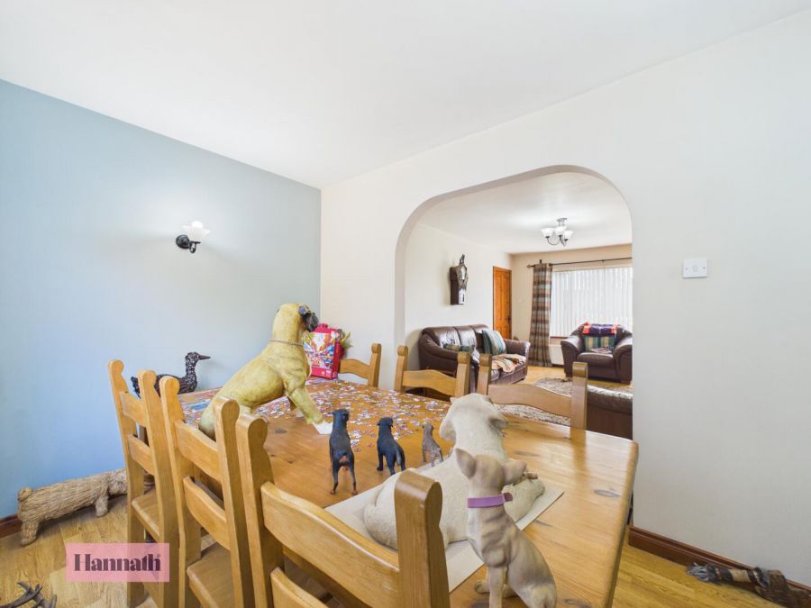 5 Velton Manor