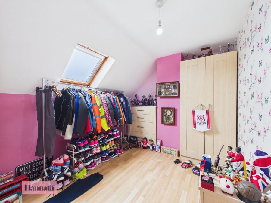 5 Velton Manor