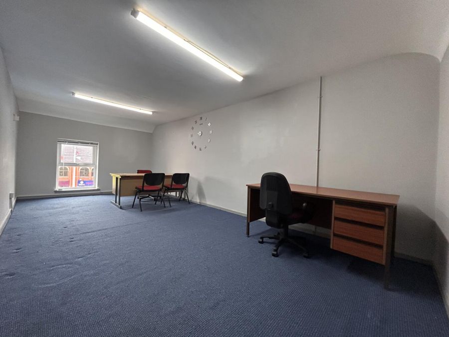 Office Space, Unit G Market Street