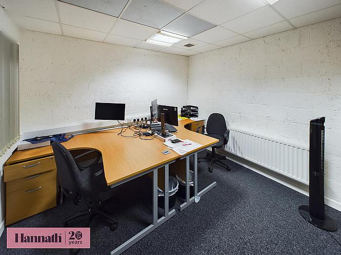 Unit 4 Diviny Drive