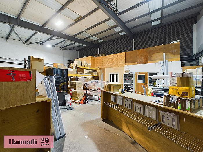Unit 4 Diviny Drive